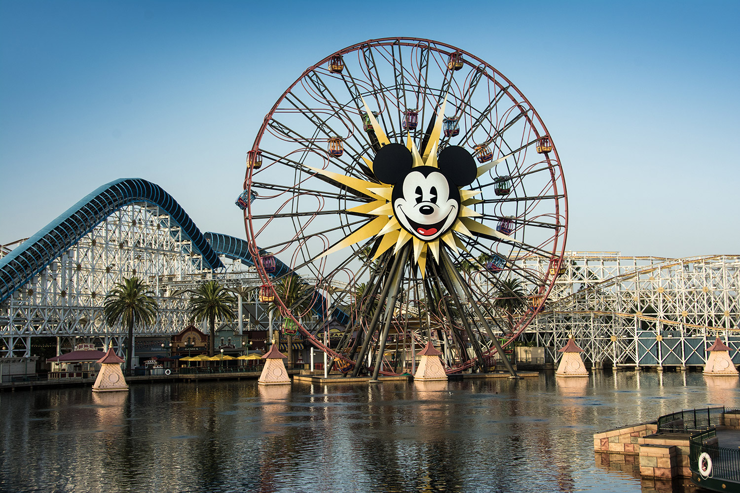 Mickey's Fun Wheel